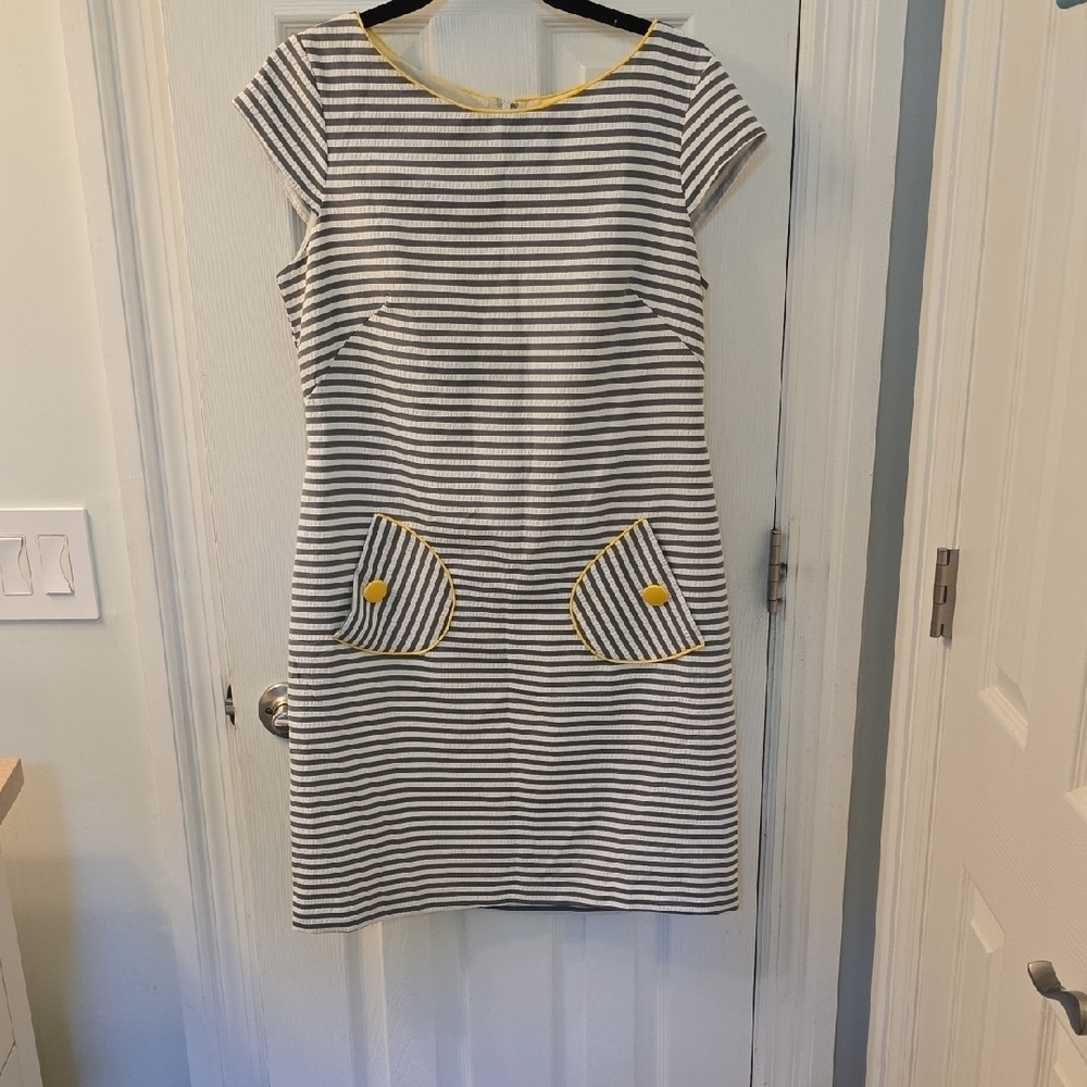 New Directions Lined Gray & White Preppy Seersucker Dress Size 10 Like New